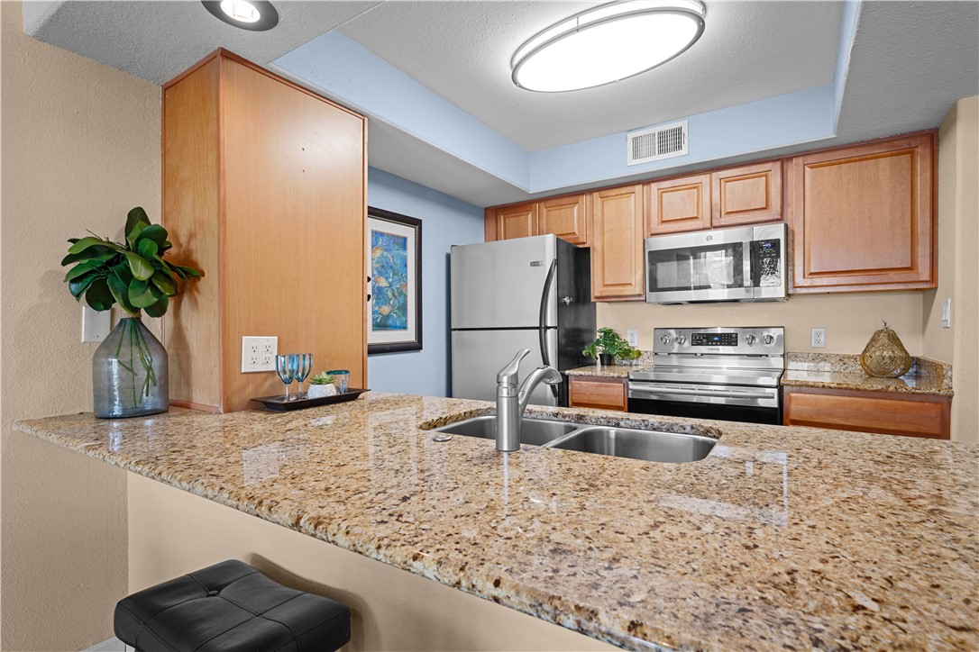 2292 N Fulton Beach 502 Rockport TX 78382