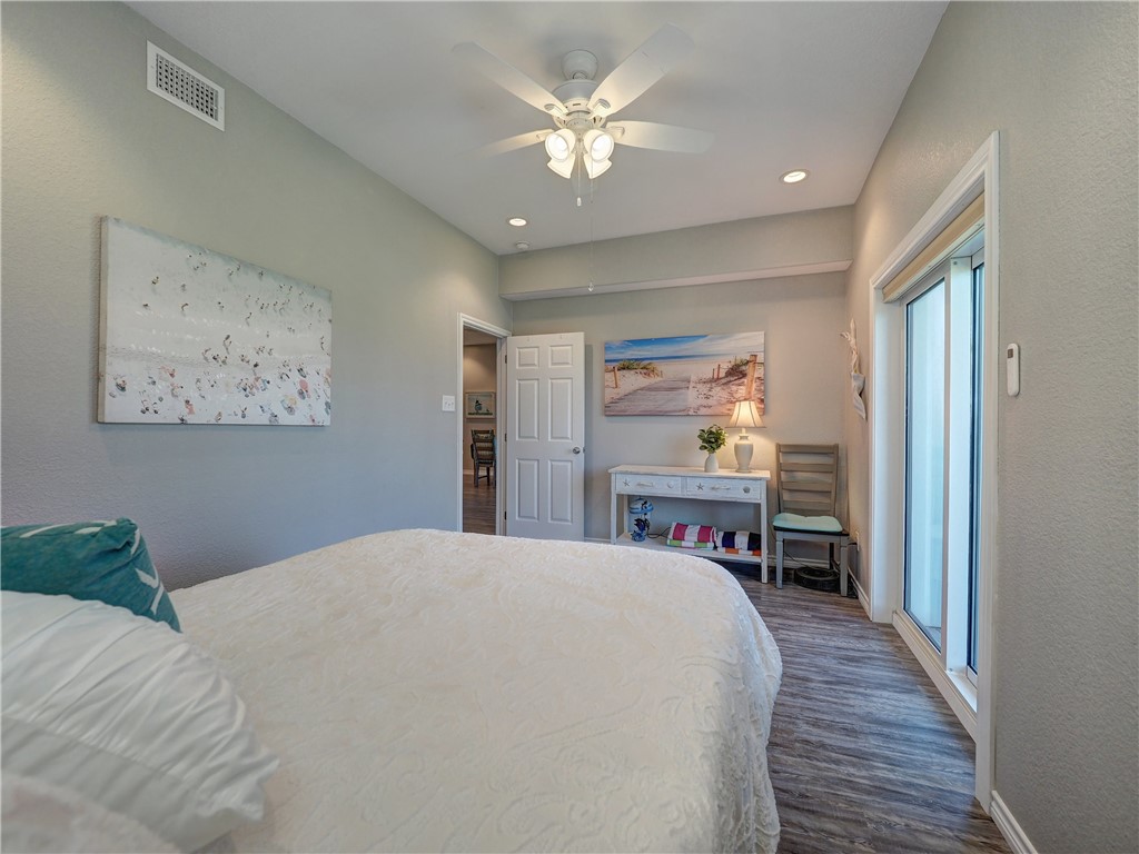 700 Island Retreat 48 Port Aransas TX 78373