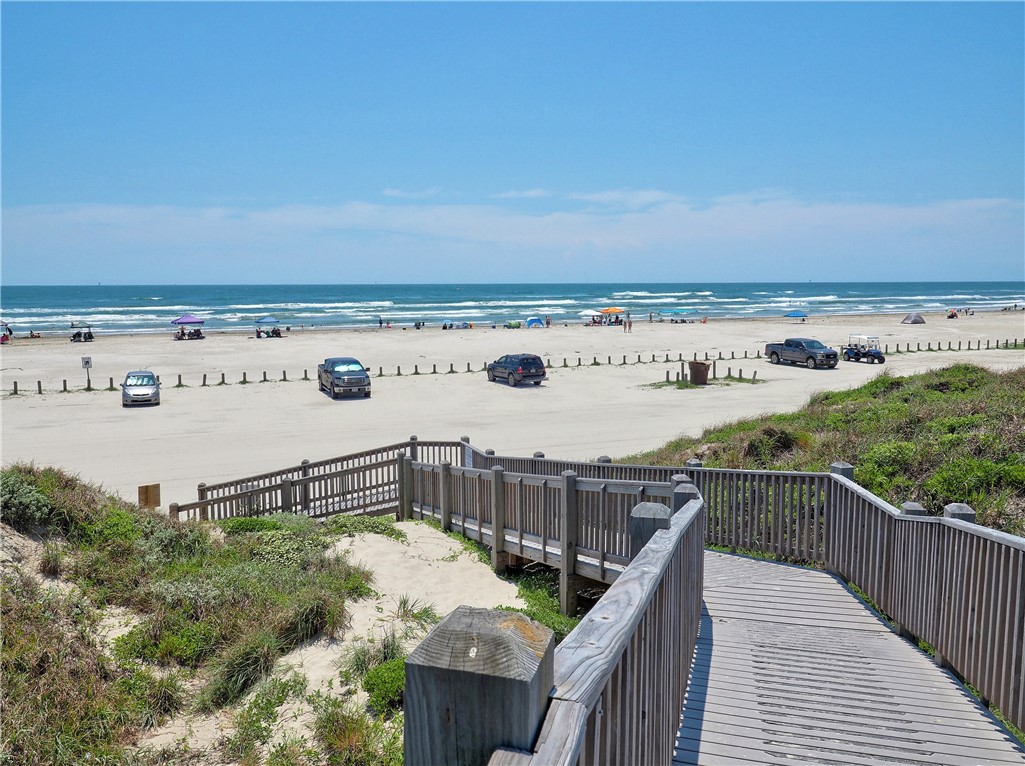 700 Island Retreat 48 Port Aransas TX 78373