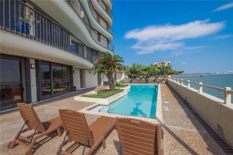 4500 Ocean Dr 9a Corpus Christi TX 78412