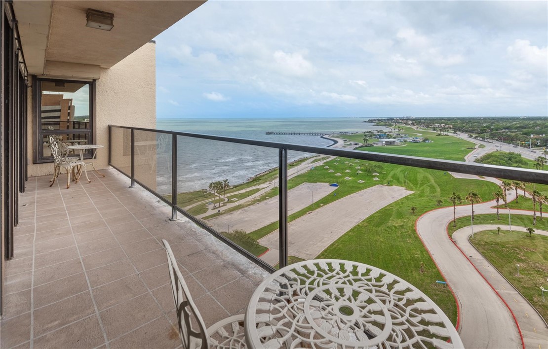 1400 Ocean Dr 1203c And 1204c Corpus Christi TX 78404