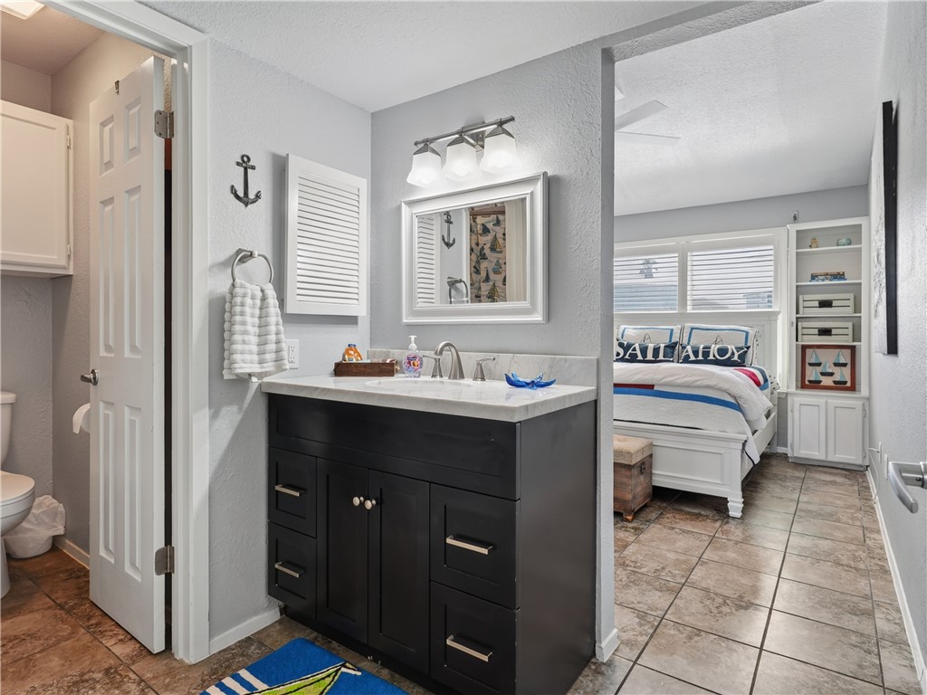 1902 Bayhouse Drive Rockport TX 78382