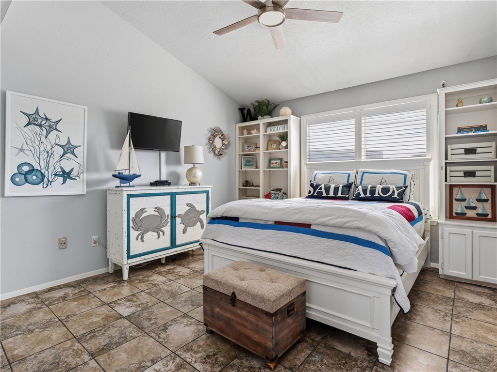 1902 Bayhouse Drive Rockport TX 78382