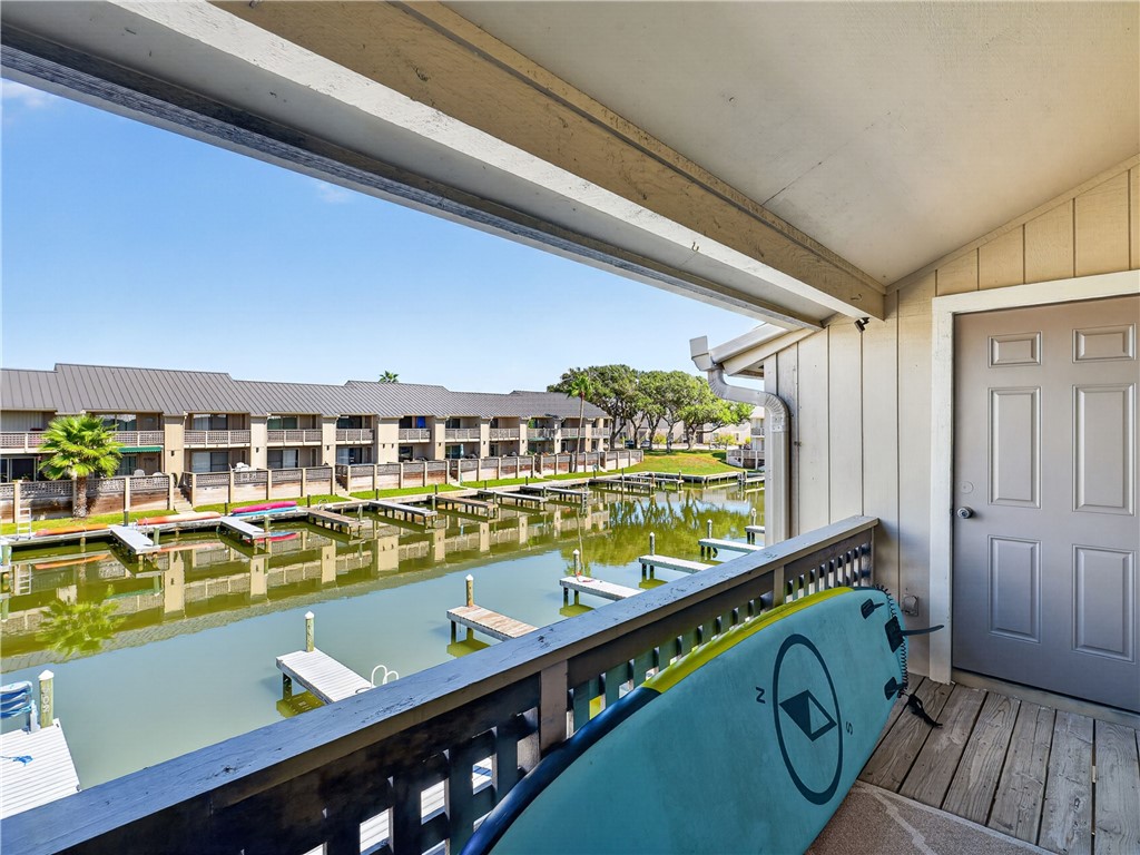 1902 Bayhouse Drive Rockport TX 78382