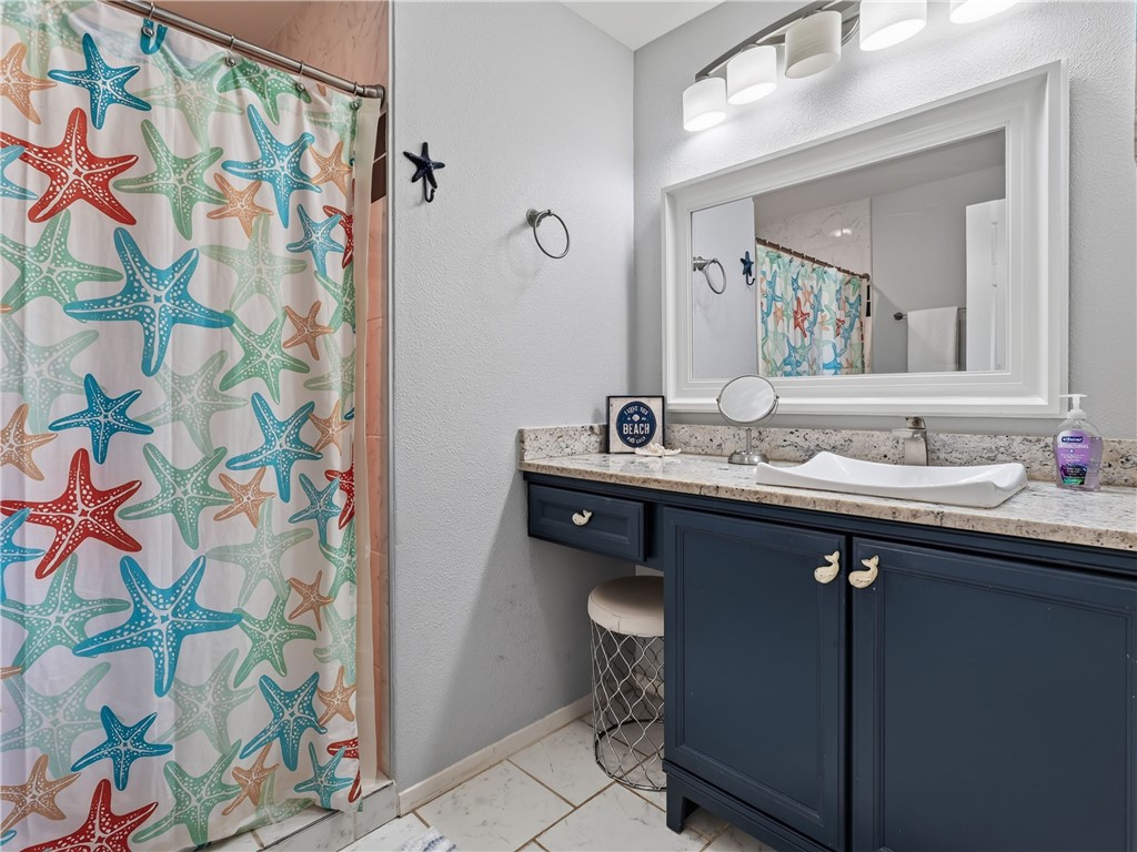 1902 Bayhouse Drive Rockport TX 78382