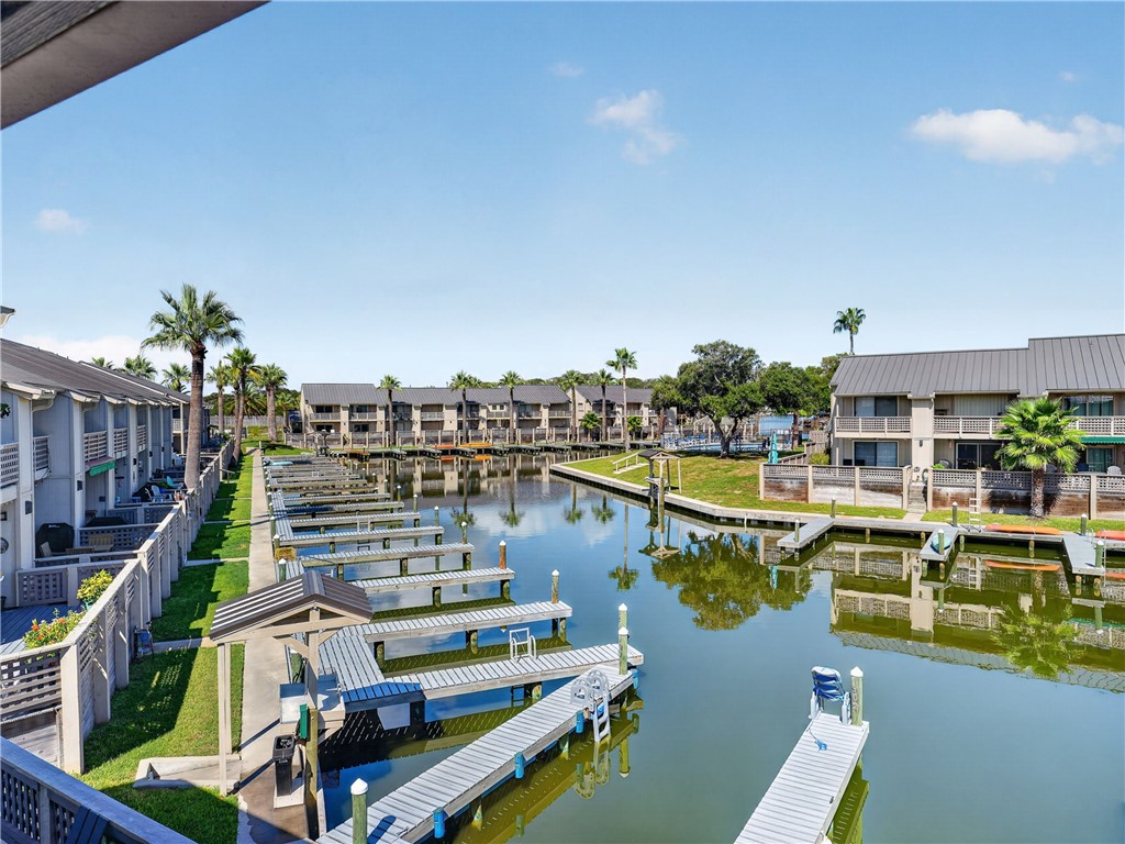 1902 Bayhouse Drive Rockport TX 78382
