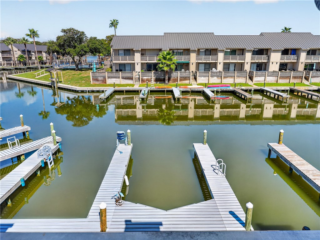 1902 Bayhouse Drive Rockport TX 78382