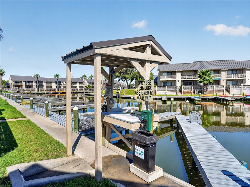 1902 Bayhouse Drive Rockport TX 78382