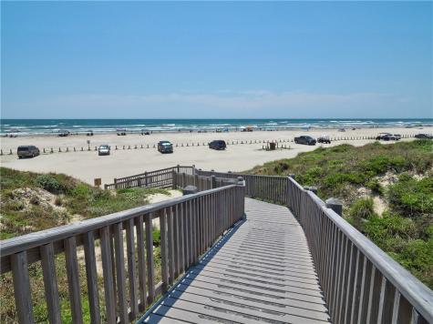 700 Island Retreat 37 Port Aransas TX 78373