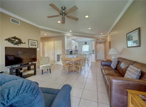 700 Island Retreat 37 Port Aransas TX 78373