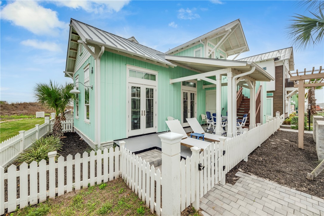 600 Center Square North 17 Port Aransas TX 78373