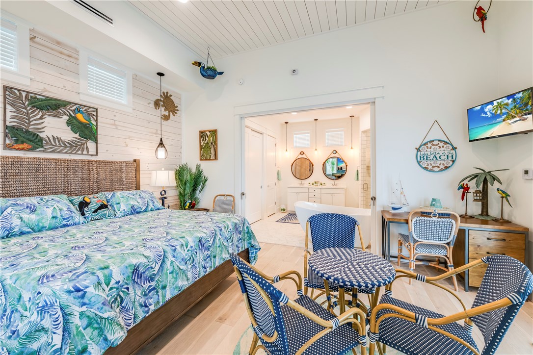 600 Center Square North 17 Port Aransas TX 78373