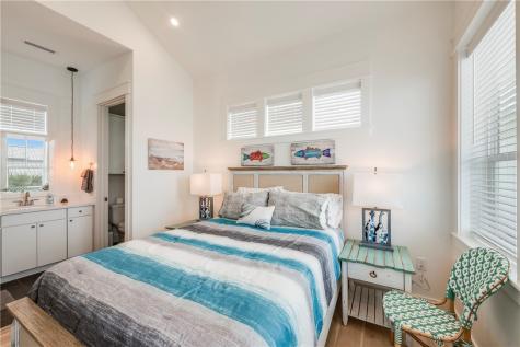 600 Center Square North 17 Port Aransas TX 78373