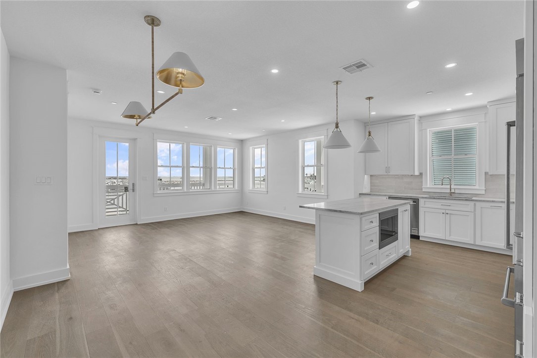 136 W Cotter Avenue 24 Port Aransas TX 78373