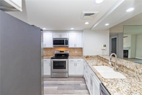 200 W Cotter Ave B-3 Port Aransas TX 78373