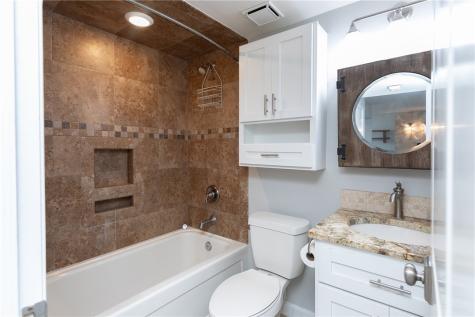 200 W Cotter Ave B-3 Port Aransas TX 78373