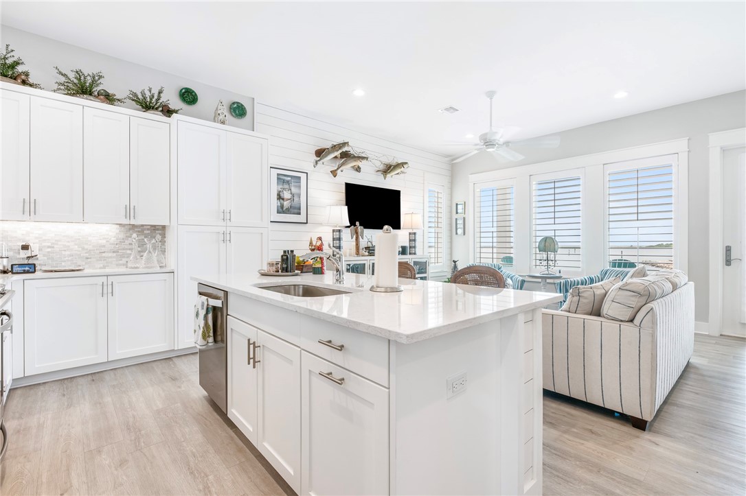 292 Reserve Lane 602 Rockport TX 78382