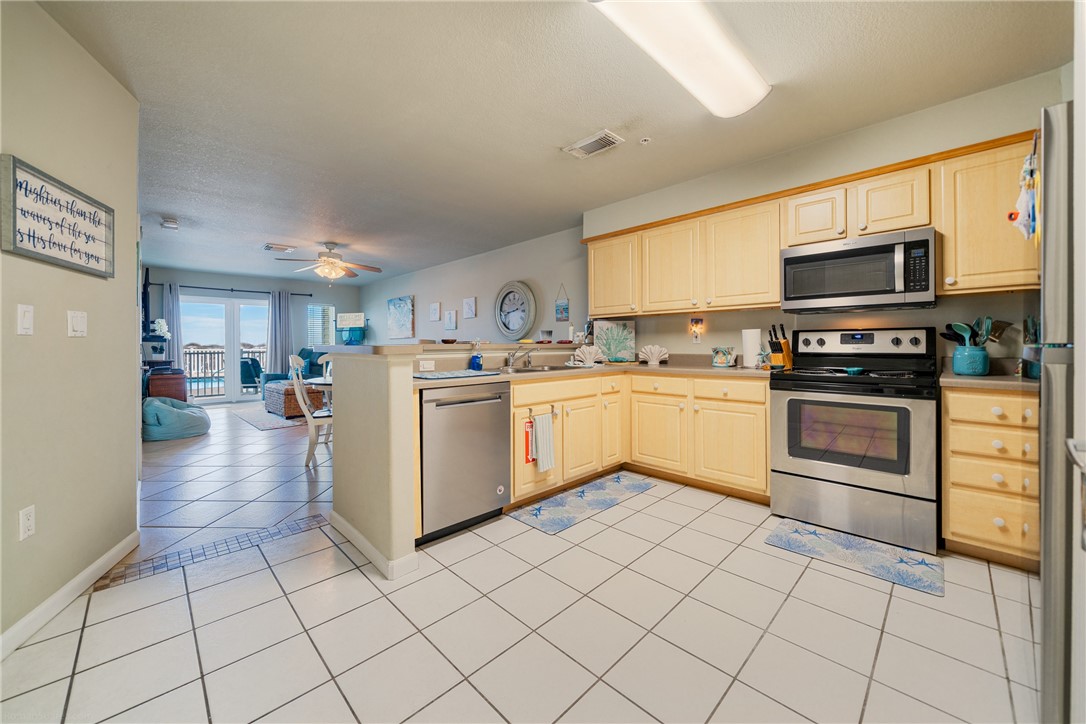 5495 State Highway 361 1006 Port Aransas TX 78373