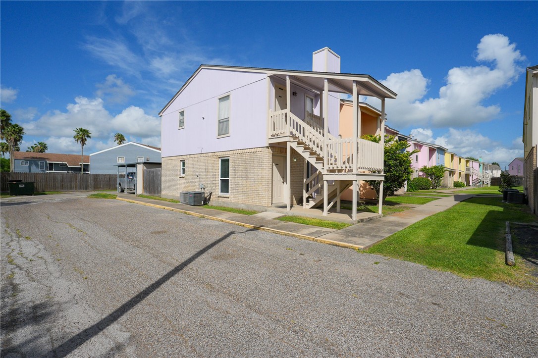 6702 Everhart U-104 Corpus Christi TX 78413