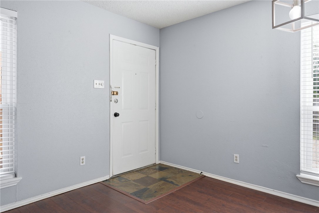 6702 Everhart U-104 Corpus Christi TX 78413