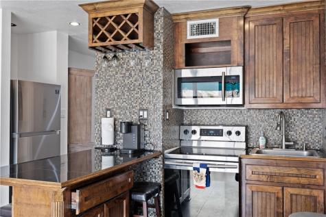 3938 Surfside Boulevard 3245 Corpus Christi TX 78402