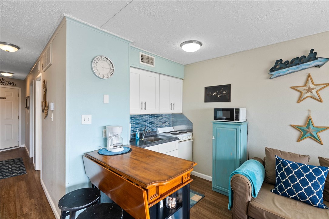 3938 Surfside Boulevard 1343 Corpus Christi TX 78402