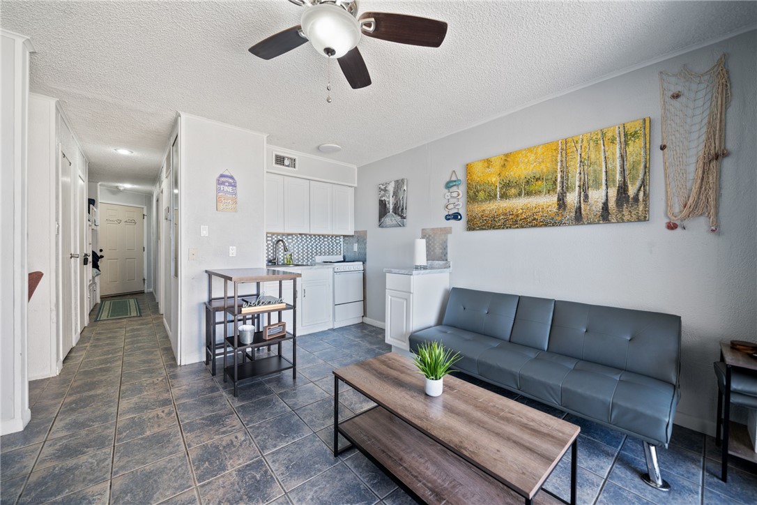 3938 Surfside Boulevard 3223 Corpus Christi TX 78402