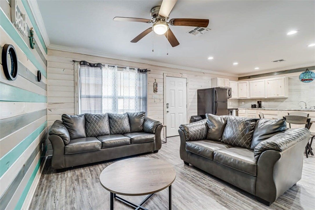 403 S 10th Street 1 Port Aransas TX 78373