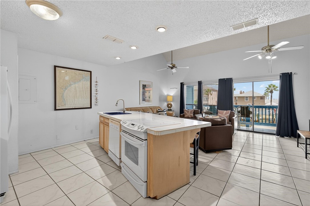 14434 E Cabana Street 215 Corpus Christi TX 78418