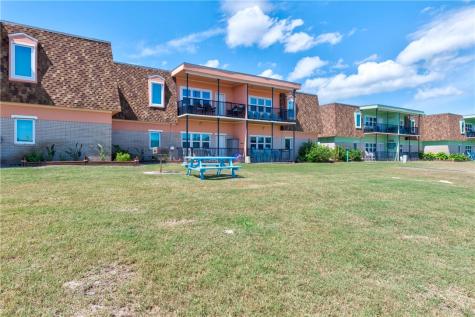700 Island Retreat 32 Port Aransas TX 78373