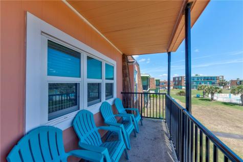 700 Island Retreat 32 Port Aransas TX 78373