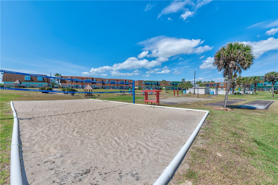 700 Island Retreat 32 Port Aransas TX 78373