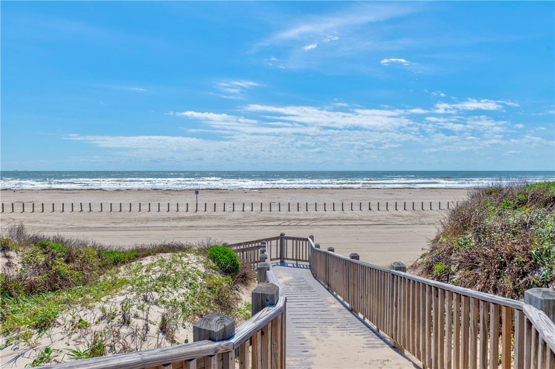 700 Island Retreat 32 Port Aransas TX 78373