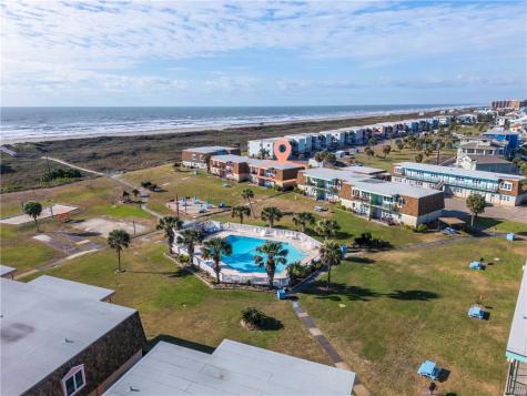 700 Island Retreat 32 Port Aransas TX 78373