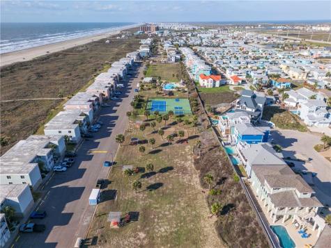 700 Island Retreat 32 Port Aransas TX 78373
