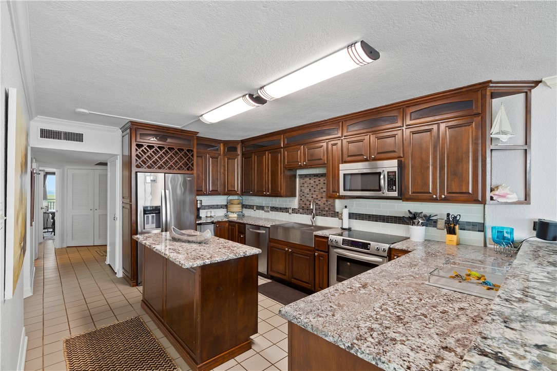 6649 Seacomber Drive 710 Port Aransas TX 78373