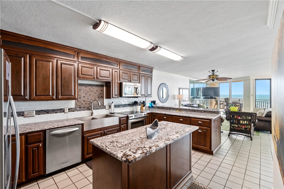6649 Seacomber Drive 710 Port Aransas TX 78373