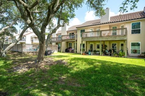 221 Marion Dr. D104 Rockport TX 78382