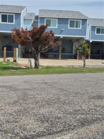 100 Port Royal 208 Aransas Pass TX 78336