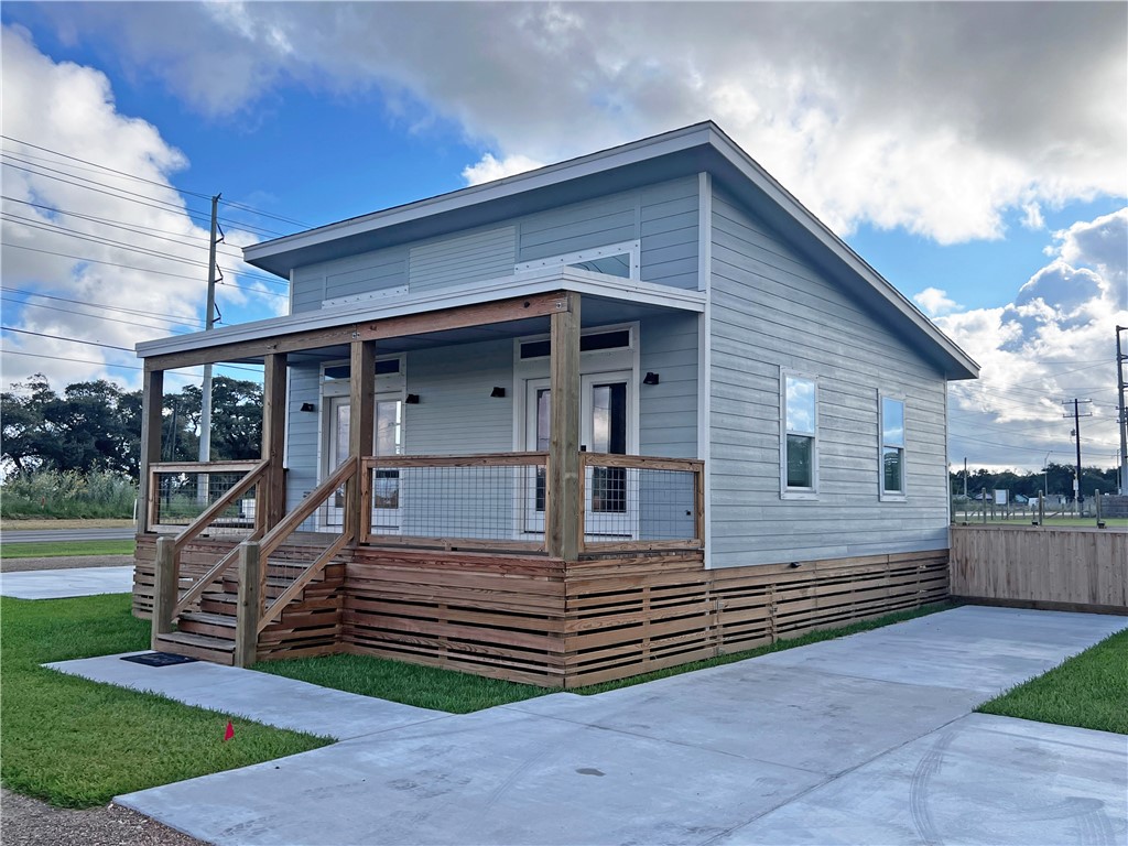 106 Landry Circle 106 Rockport TX 78382