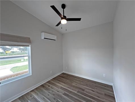 106 Landry Circle 106 Rockport TX 78382