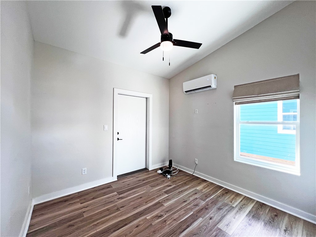 106 Landry Circle 106 Rockport TX 78382