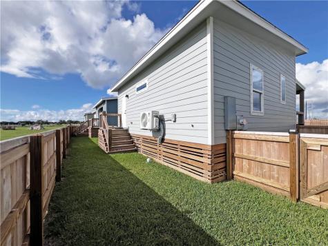 106 Landry Circle 106 Rockport TX 78382