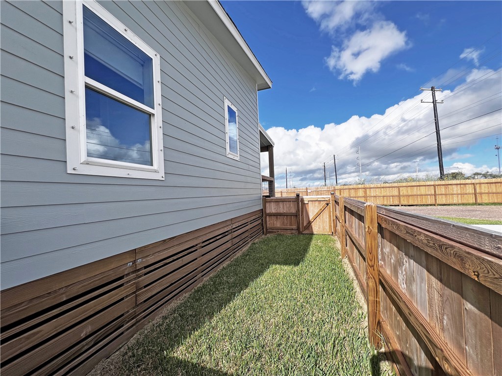 106 Landry Circle 106 Rockport TX 78382