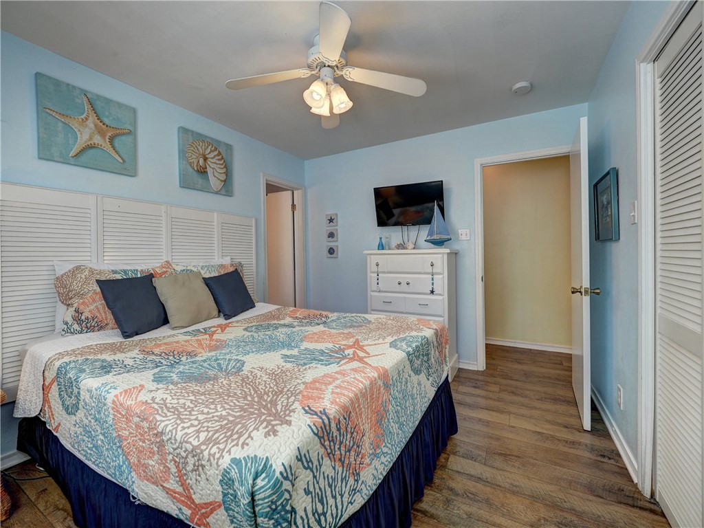 220 W Avenue F 1b Port Aransas TX 78373