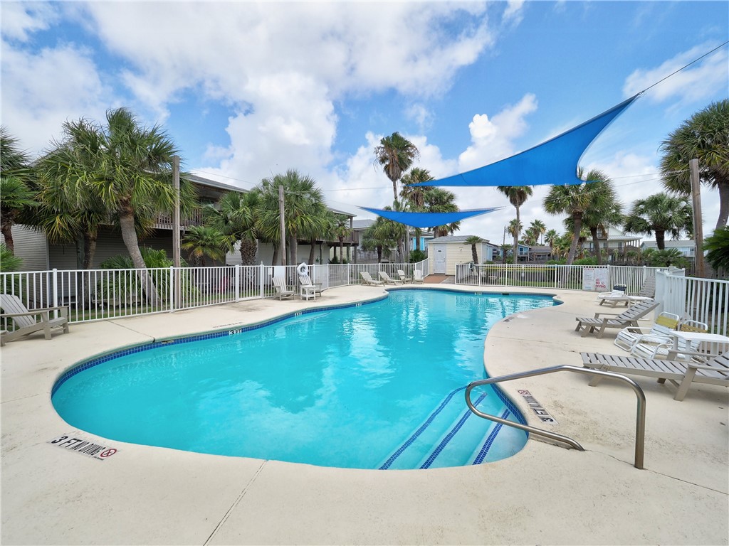 220 W Avenue F 1b Port Aransas TX 78373
