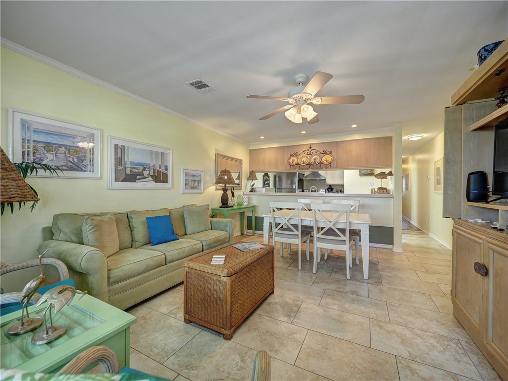 220 W Avenue F 1b Port Aransas TX 78373