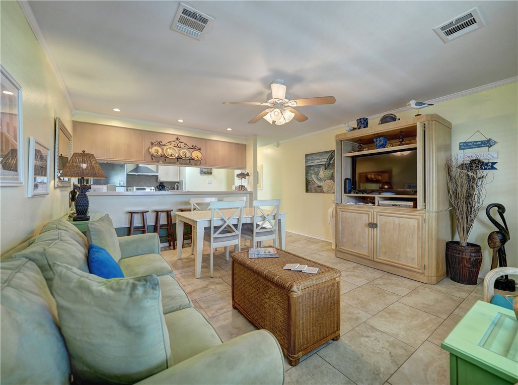 220 W Avenue F 1b Port Aransas TX 78373