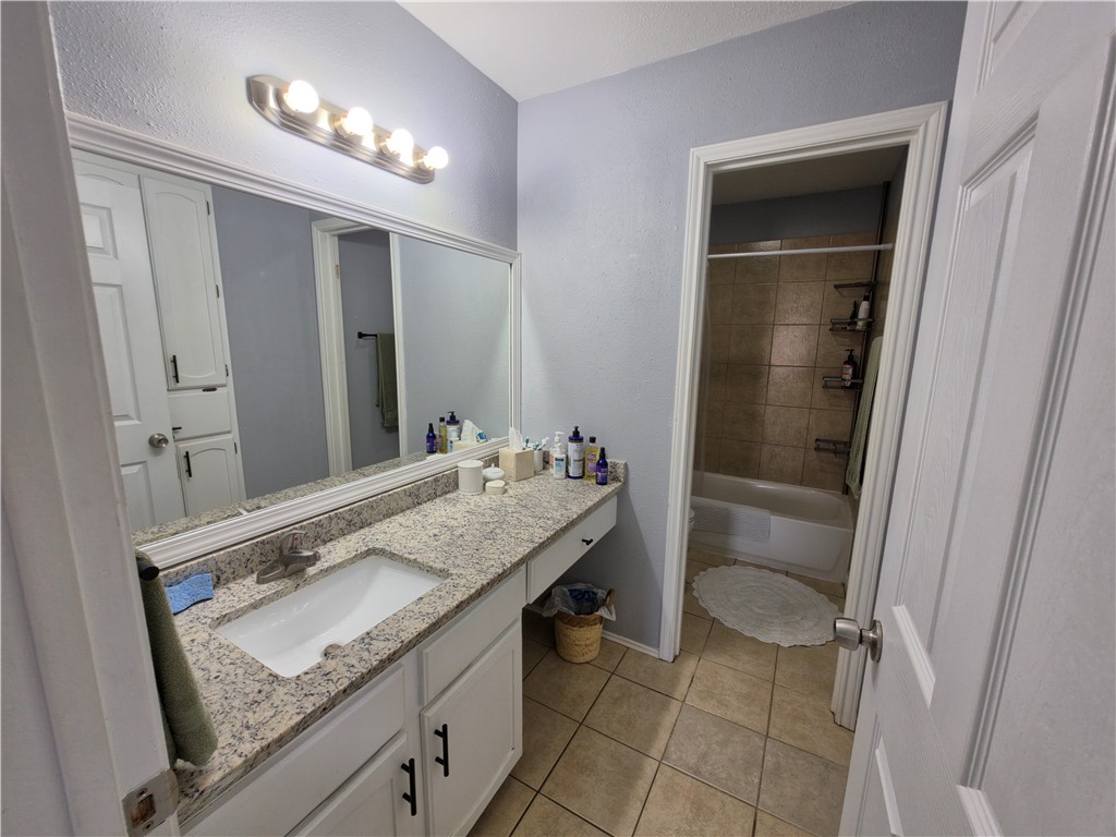 6702 Everhart T102 Corpus Christi TX 78413