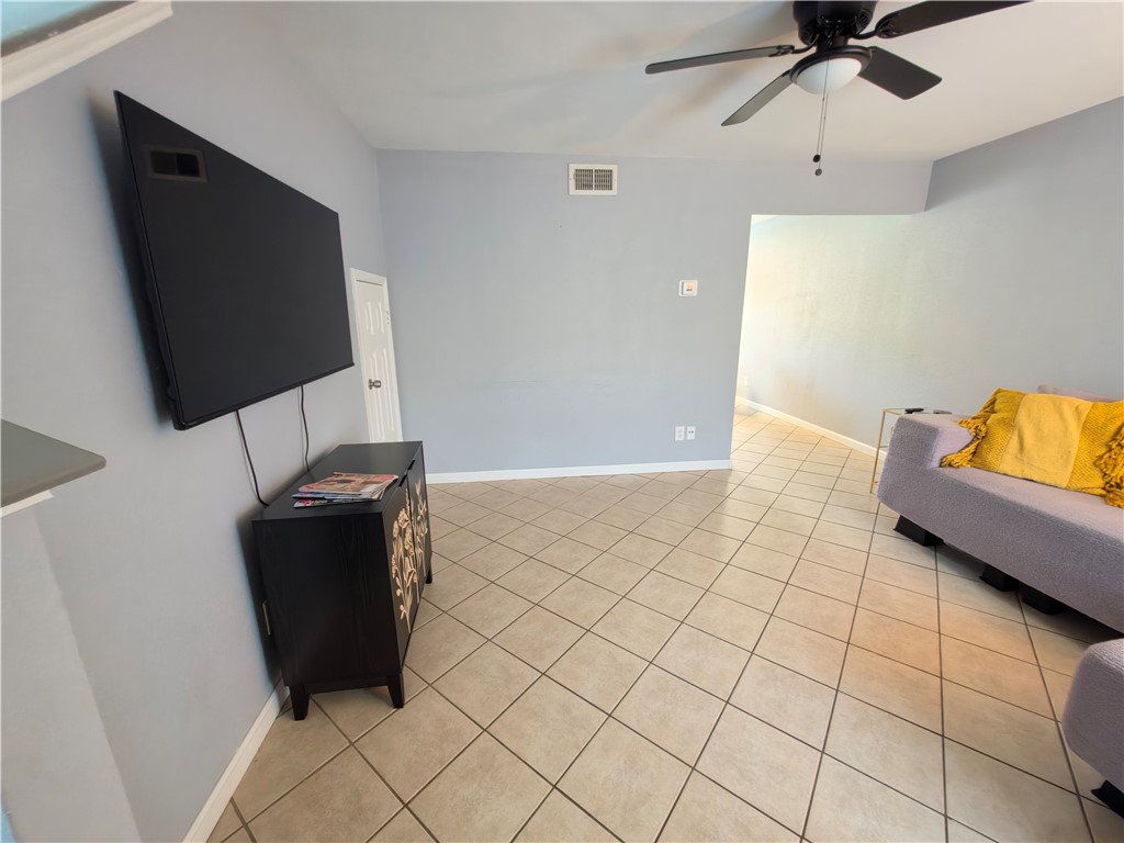 6702 Everhart T102 Corpus Christi TX 78413